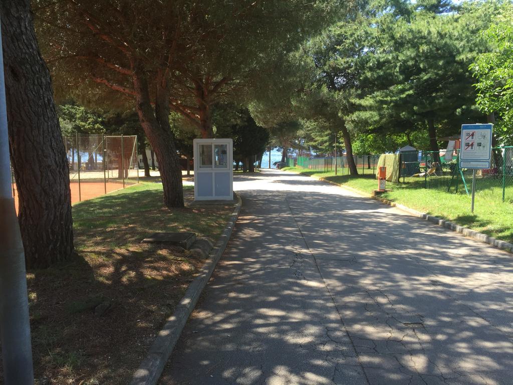 Holiday Park Mimoza Bašanija Exterior foto