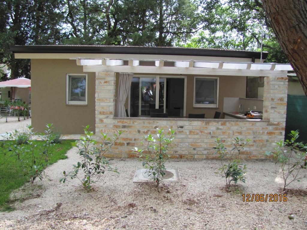 Holiday Park Mimoza Bašanija Exterior foto