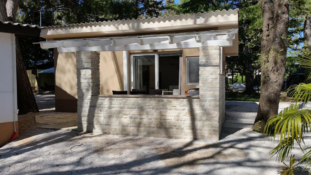Holiday Park Mimoza Bašanija Exterior foto