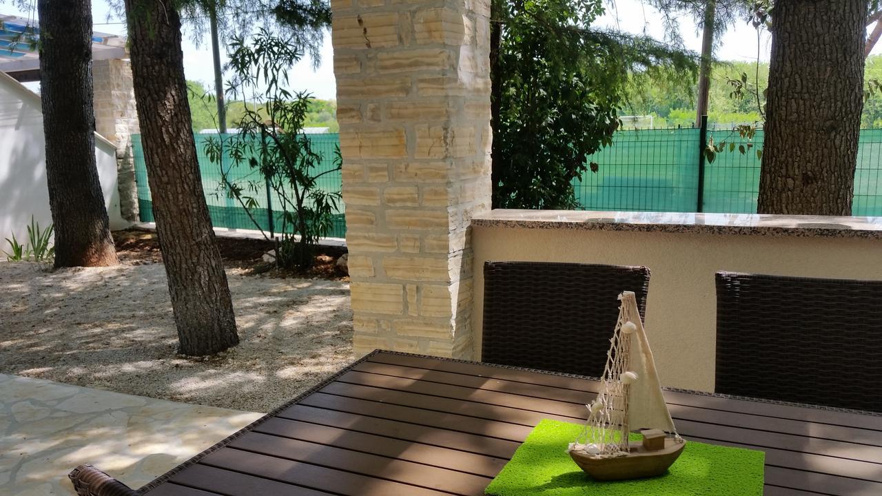 Holiday Park Mimoza Bašanija Exterior foto